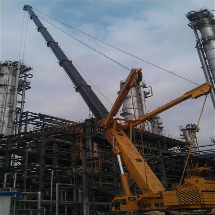 竹根滩镇吊板房的吊车