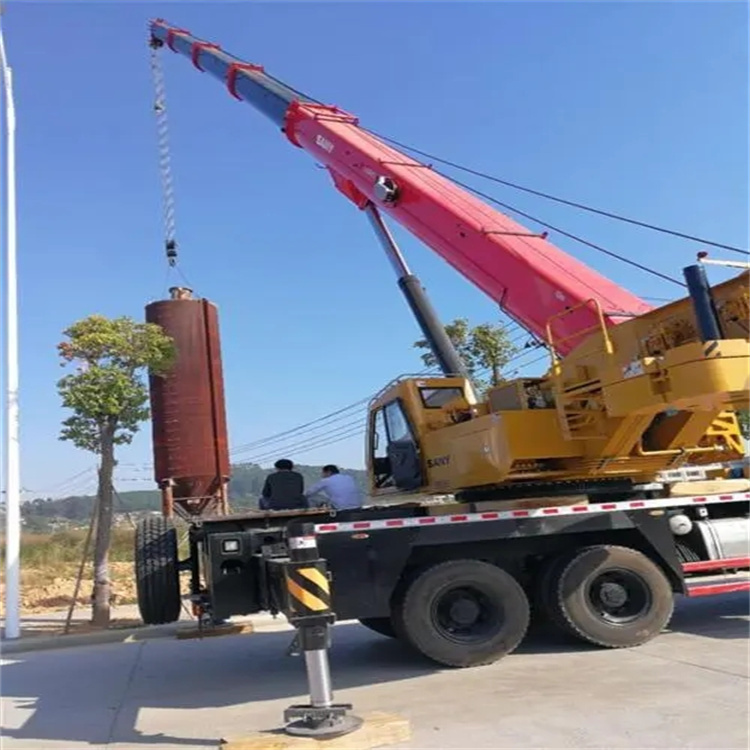 竹根滩镇80吨吊车出租多少钱